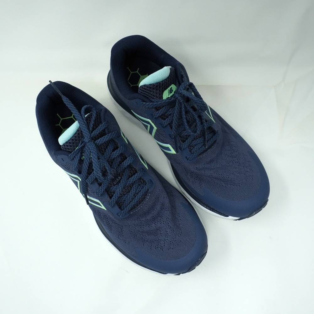New Balance Women's Fresh Foam 680v7 in Blue Synthetic - Picture 2 of 7